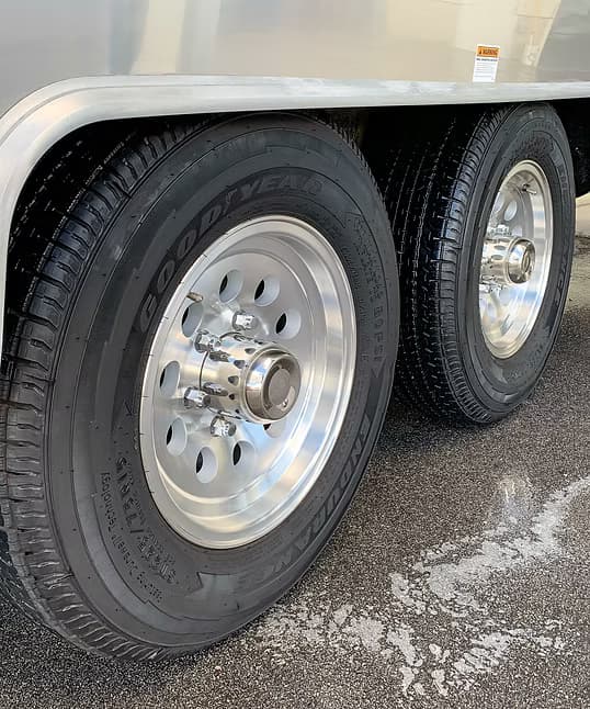 RV axle and wheel service